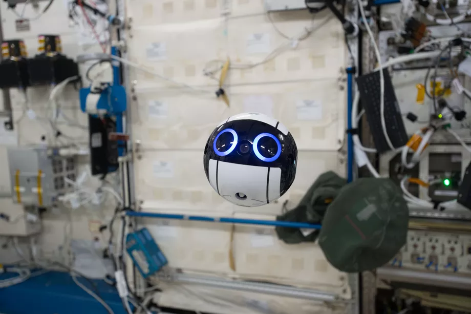 Int-Ball - japoński dron na stacji kosmicznej ISS
