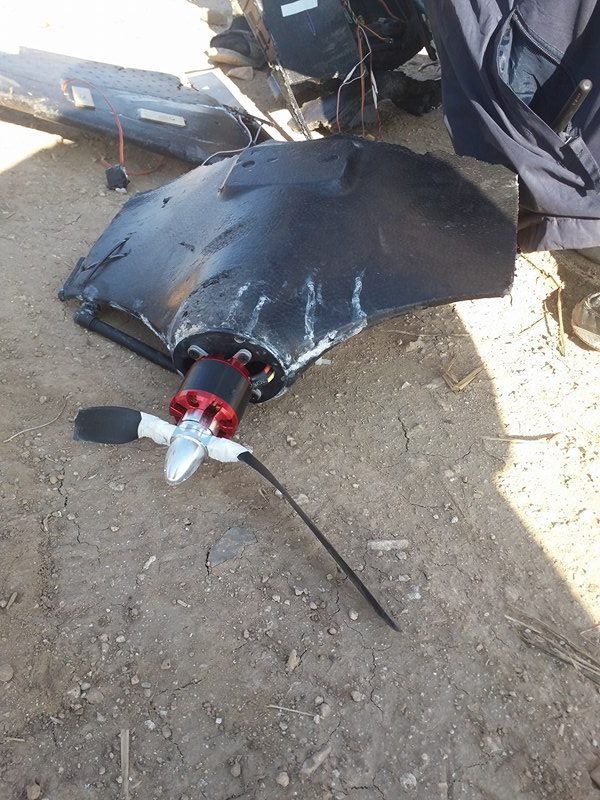 Amatorski dron ISIS z materiałem wybuchowym