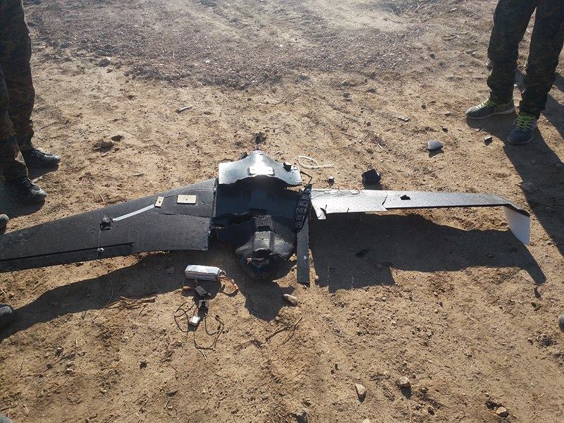 Amatorski dron ISIS z materiałem wybuchowym