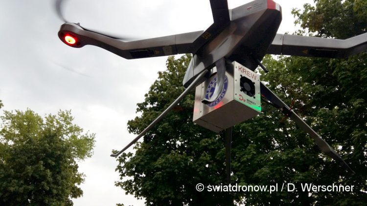 Dron Ogar od NoveltyRPAS z transporem krwi w ramach projektu AirVein