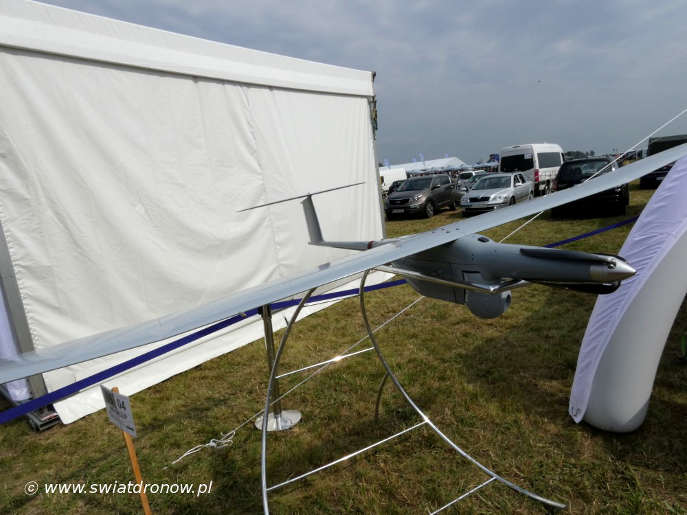 Dron FlyEye od WB Group na Air Show Radom 2017