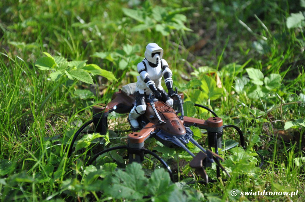 Dron Star Wars 74-Z Speeder Bike firmy Propel - recenzja SwiatDronow.pl