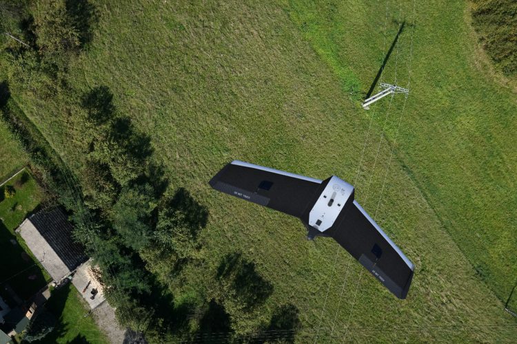 FlyTech UAV: bezzałogowiec BIRDIE do inspekcji sieci energetycznych