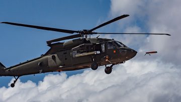 ALTIUS 600 testowany na śmigłowcu UH-60 Black Hawk