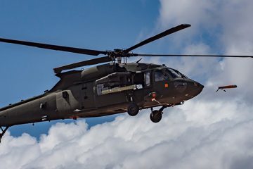 ALTIUS 600 testowany na śmigłowcu UH-60 Black Hawk