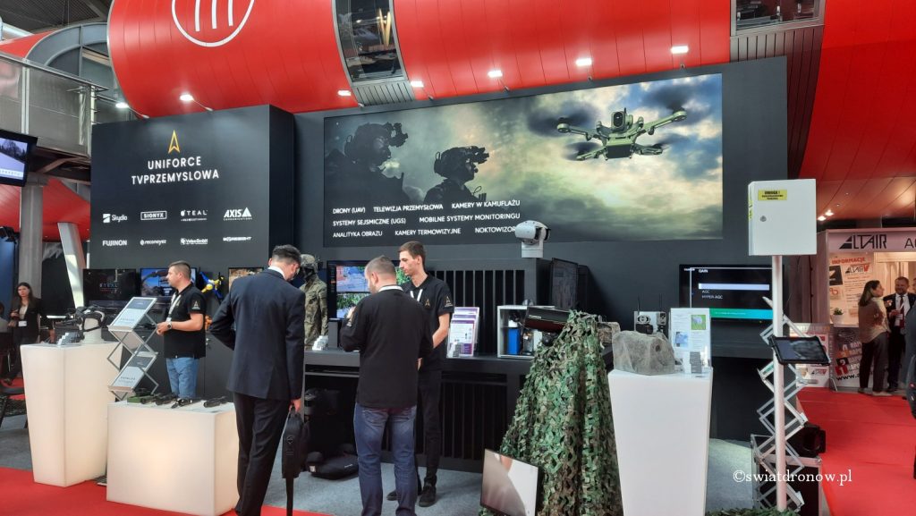 Stoisko Uniforce Tvprzemyslowa na MSPO 2023